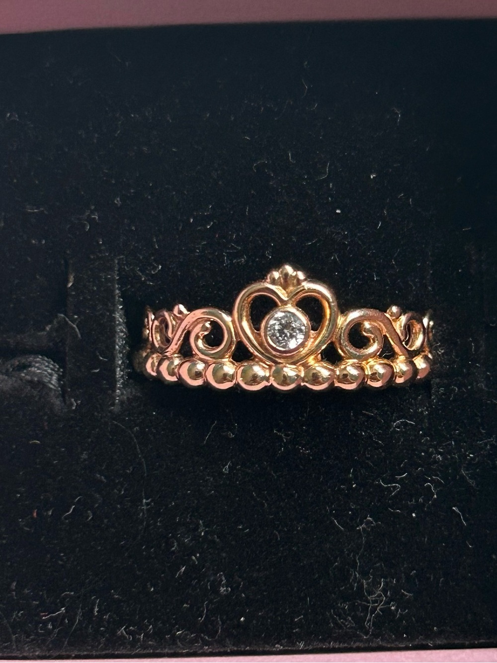 Pandora Princess Tiara Crown Ring
14k Rose gold-plated unique metal blend